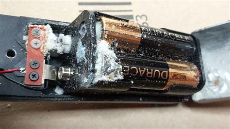 duracell leak|Duracell alkalines leaking like crazy : r/batteries